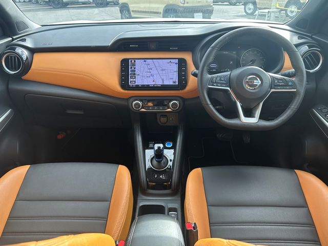 Nissan KICKS 2020-09 19819-1