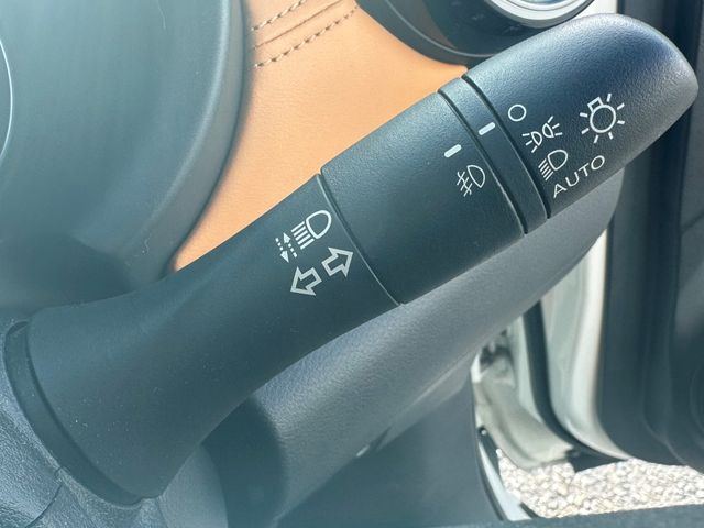 Nissan KICKS 2020-09 19819-9