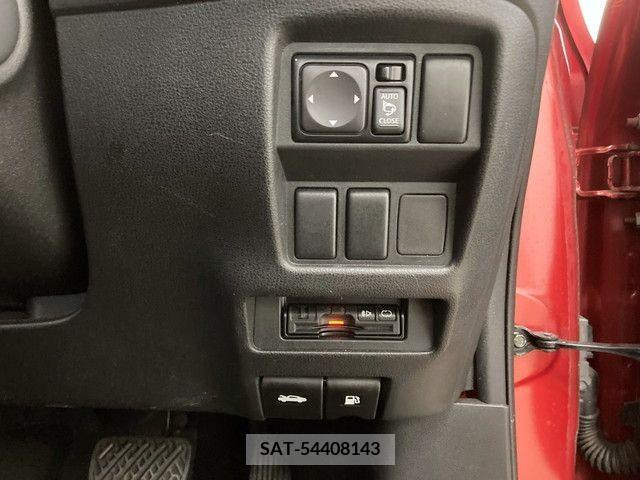 Nissan JUKE 2013-04 243503-17