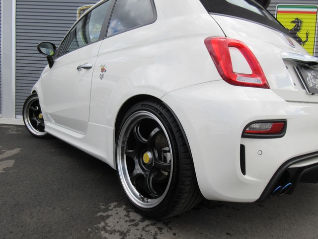 Abarth 595 2021-10 183555-13