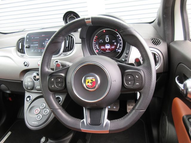 Abarth 595 2021-10 183555-16