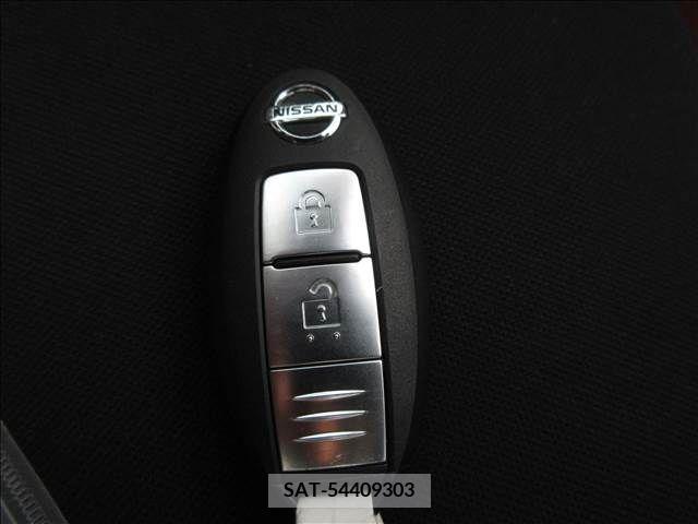 Nissan NOTE 2017-04 207190-21