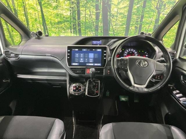 Toyota NOAH 2019-03 14182-1