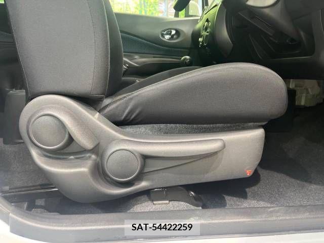 Nissan NOTE 2014-03 302342-8