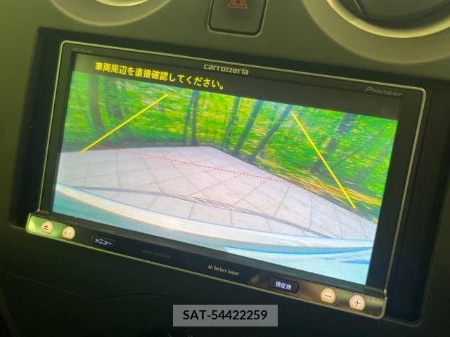 Nissan NOTE 2014-03 302342-3