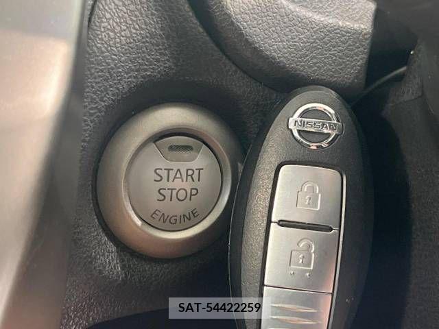 Nissan NOTE 2014-03 302342-4