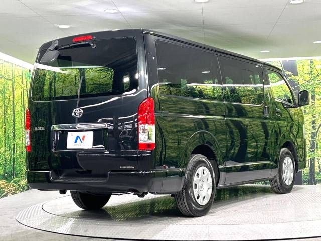 Toyota HIACE VAN 2022-04 187139-17