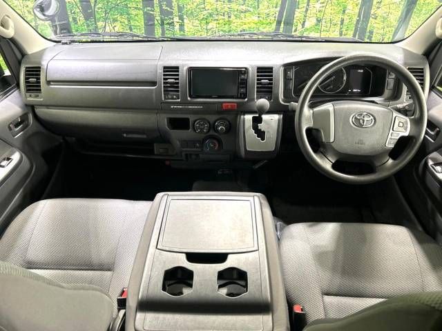 Toyota HIACE VAN 2022-04 187139-1
