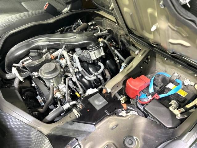 Toyota HIACE VAN 2022-04 187139-18
