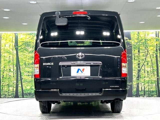 Toyota HIACE VAN 2022-04 187139-15