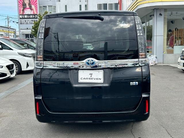 Toyota VOXY HYBRID 2015-04 181122-6