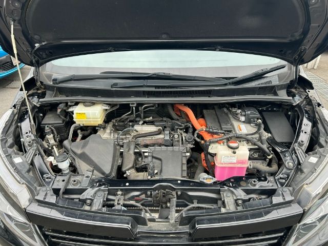Toyota VOXY HYBRID 2015-04 181122-18