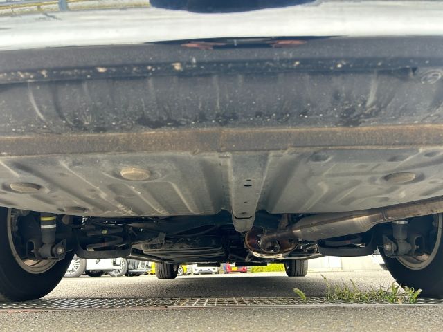 Toyota VOXY HYBRID 2015-04 181122-19