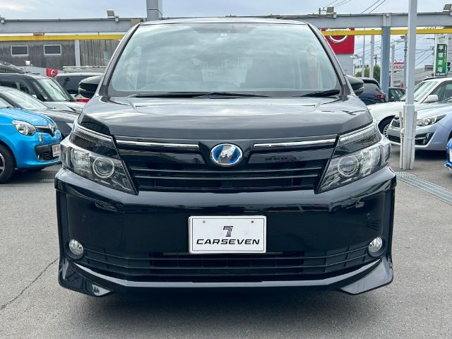 Toyota VOXY HYBRID 2015-04 181122-2