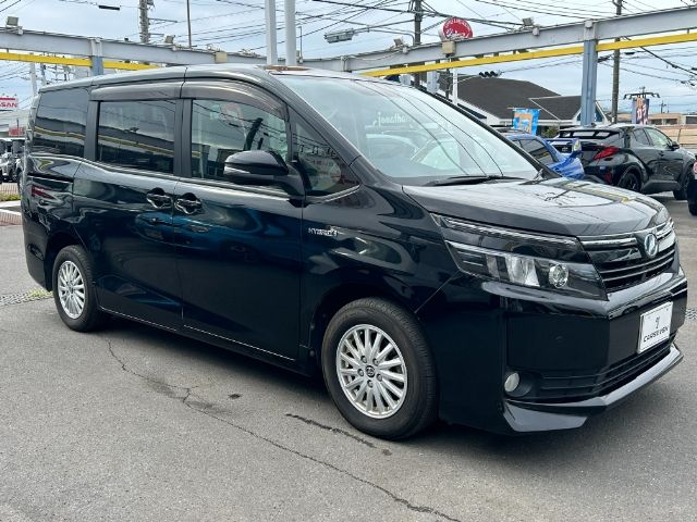 Toyota VOXY HYBRID 2015-04 181122-3