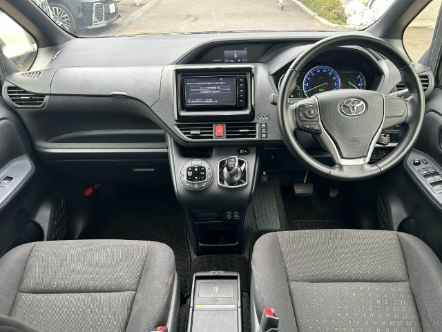 Toyota VOXY HYBRID 2015-04 181122-9