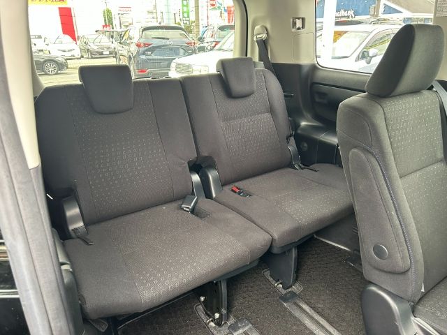 Toyota VOXY HYBRID 2015-04 181122-16