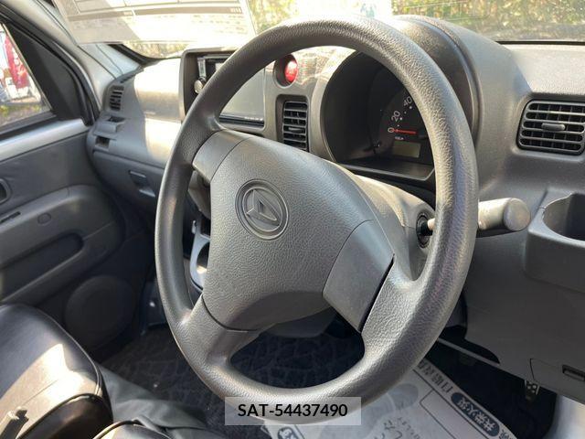 Daihatsu HIJET VAN 2011-02 207960-24