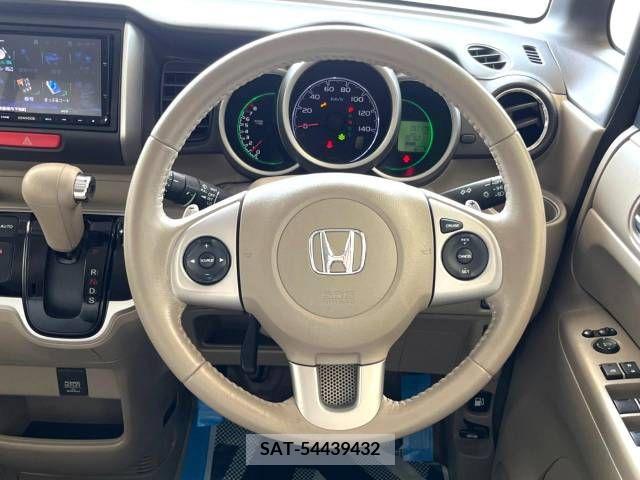 Honda N BOX 2014-03 364651-11