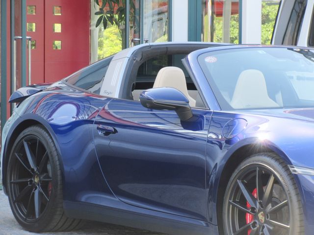Porsche 911 2022-09 25002-6