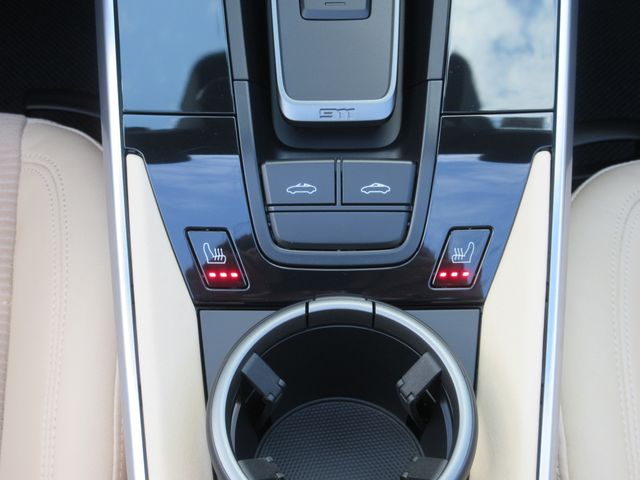 Porsche 911 2022-09 25002-26