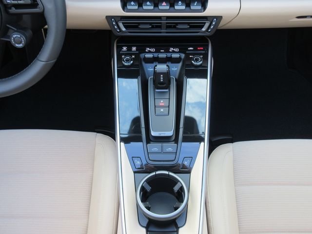 Porsche 911 2022-09 25002-28