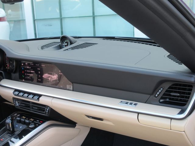 Porsche 911 2022-09 25002-17