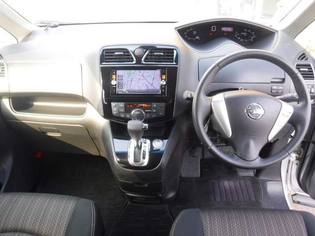 Nissan SERENA 2015-03 181901-2