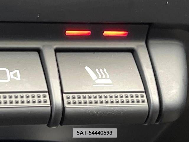 Renault LUTECIA 2021-09 380287-7