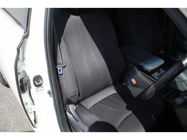Toyota CROWN SEDAN 2018-10 11423-14