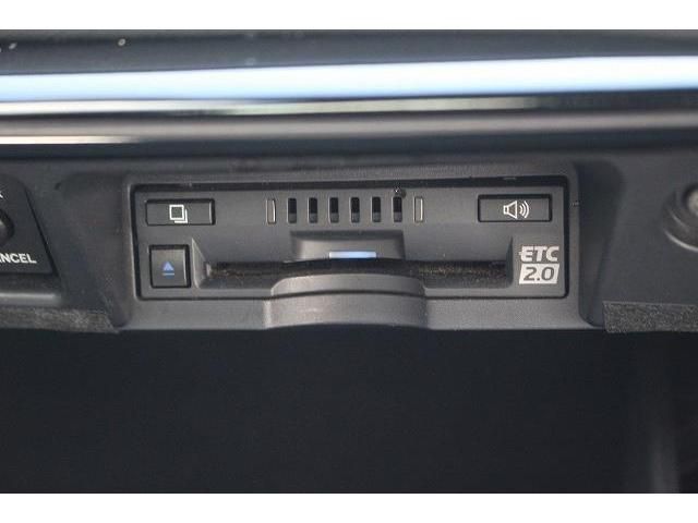 Toyota CROWN SEDAN 2018-10 11423-3
