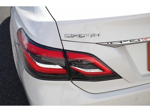 Toyota CROWN SEDAN 2018-10 11423-13
