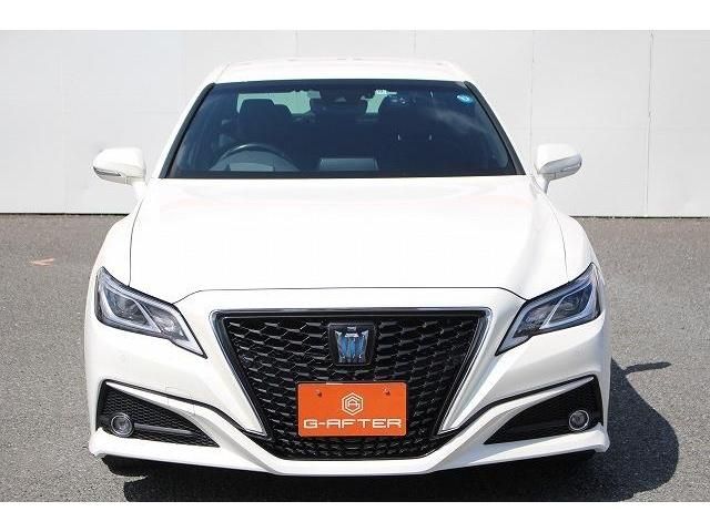 Toyota CROWN SEDAN 2018-10 11423-7