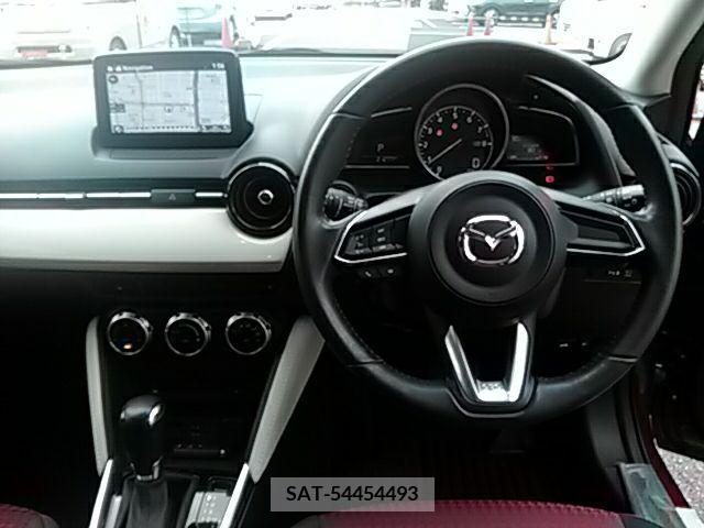 Mazda DEMIO 2018-03 335354-1