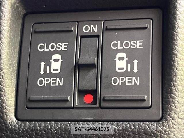 Honda N BOX CUSTOM 2021-12 331027-2