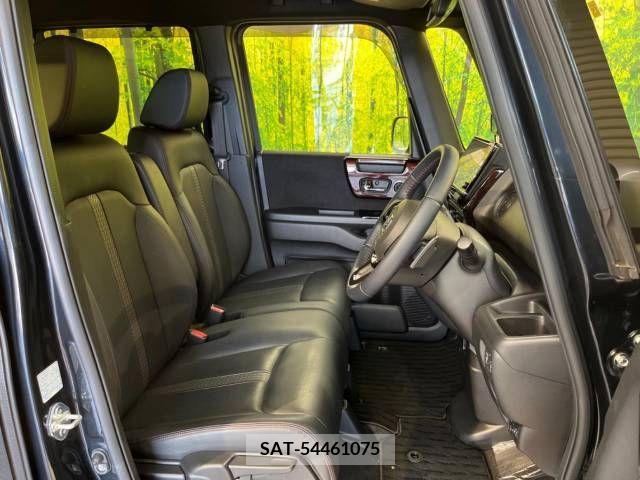 Honda N BOX CUSTOM 2021-12 331027-8