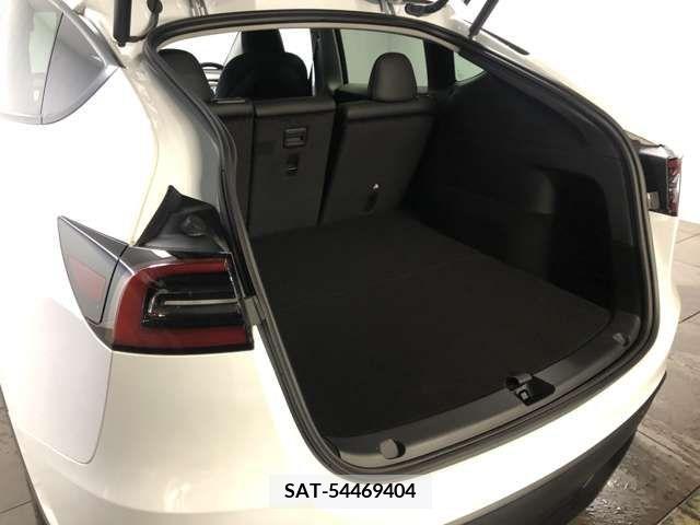 Tesla MODEL Y 2022-09 310898-4