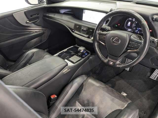 Lexus LS 2018-02 215601-18
