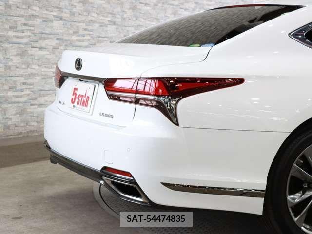 Lexus LS 2018-02 215601-14