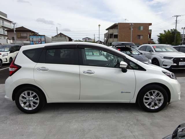 Nissan NOTE 2018-09 189582-10