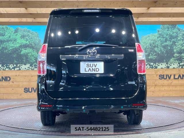 Toyota NOAH 2007-11 335495-16