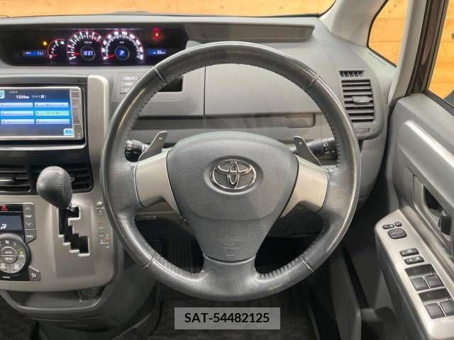 Toyota NOAH 2007-11 335495-12
