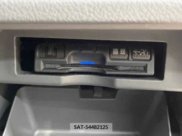 Toyota NOAH 2007-11 335495-6