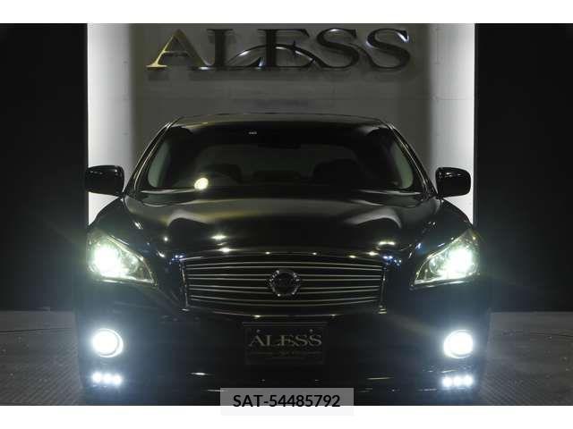 Nissan FUGA 2010-07 200704-4