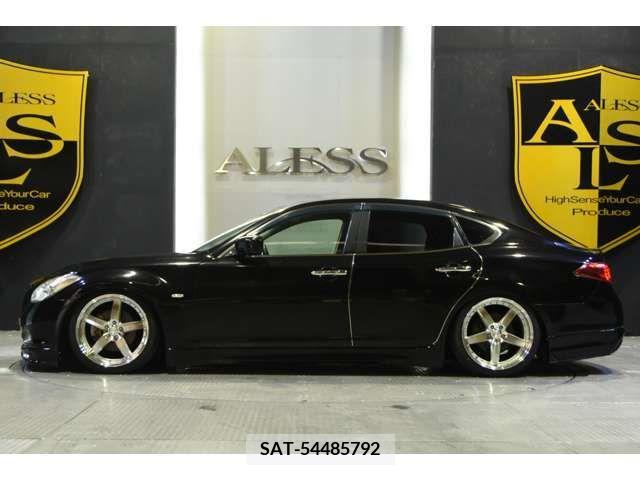 Nissan FUGA 2010-07 200704-5