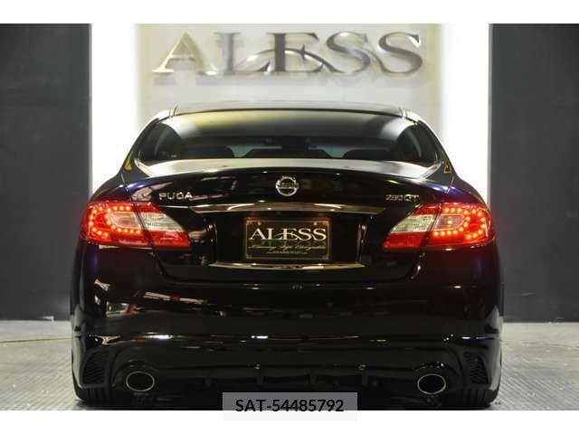 Nissan FUGA 2010-07 200704-6