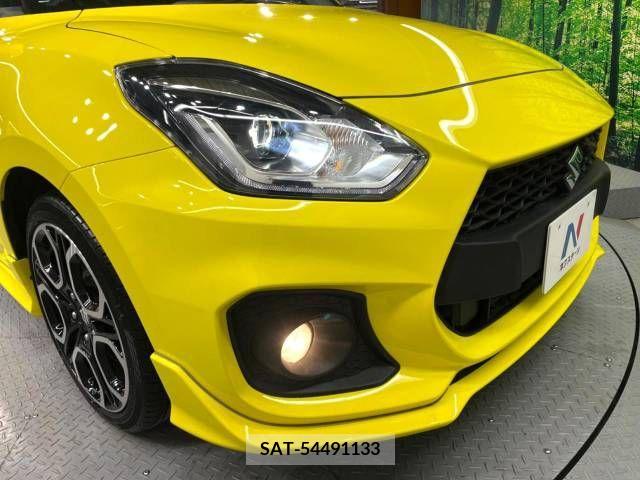 Suzuki SWIFT 2022-12 331449-12