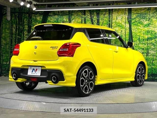 Suzuki SWIFT 2022-12 331449-17