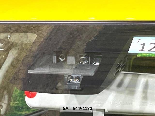 Suzuki SWIFT 2022-12 331449-4