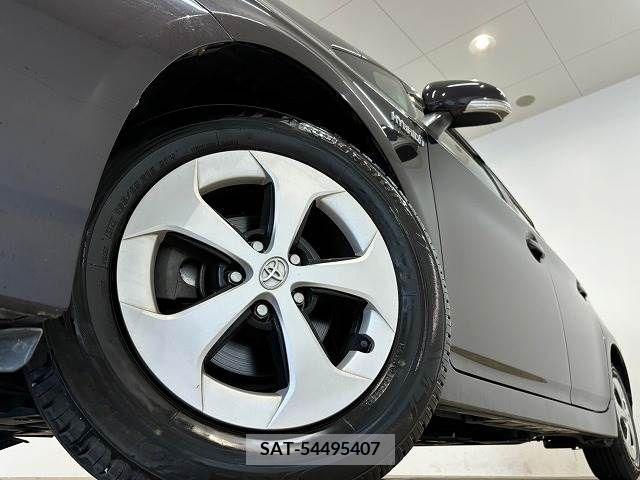 Toyota PRIUS 2013-12 393377-17